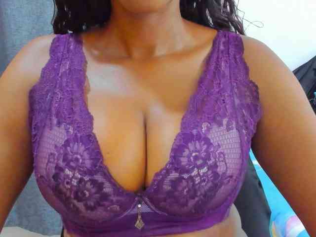 Belinda97 webcam
