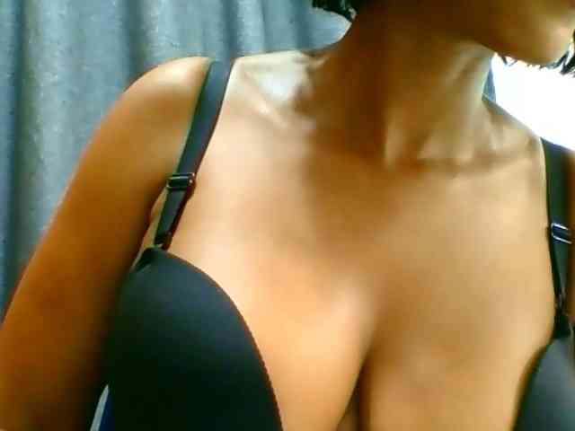 Belinda97 webcam