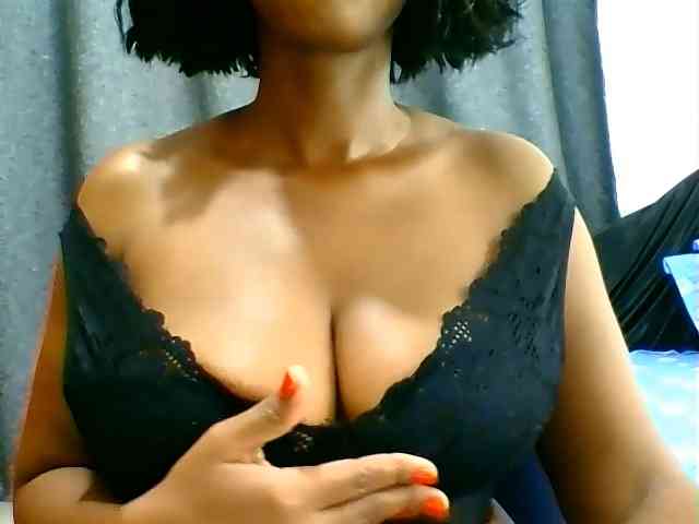 Belinda97 webcam