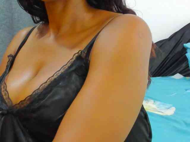 Belinda97 webcam