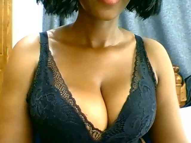 Belinda97 webcam