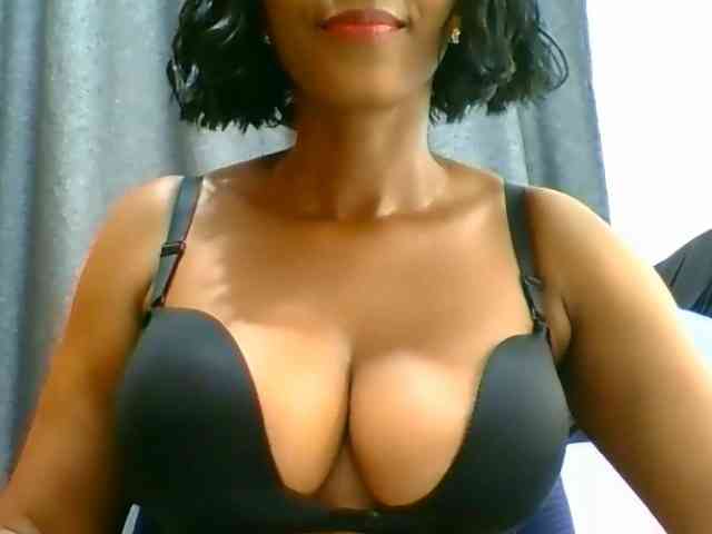 Belinda97 webcam