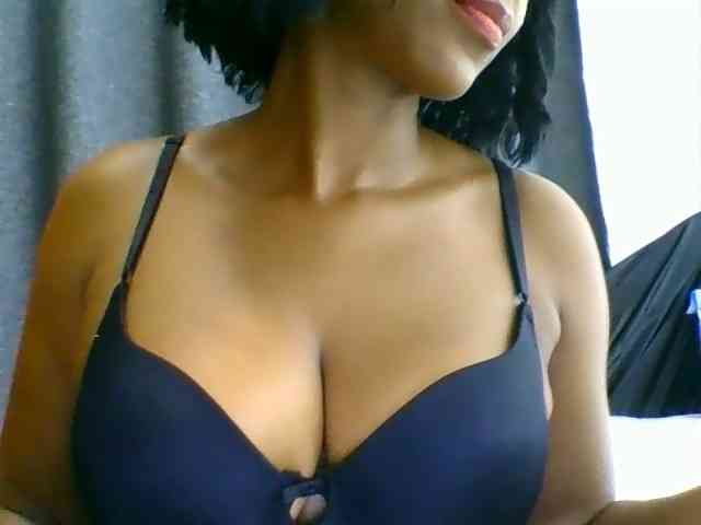 Belinda97 webcam
