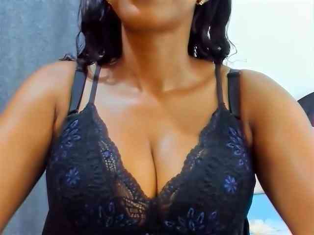 Belinda97 webcam