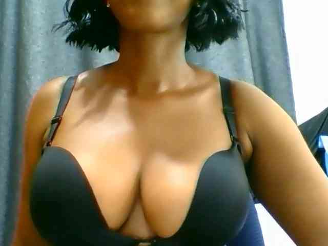 Belinda97 webcam
