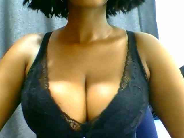 Belinda97 webcam