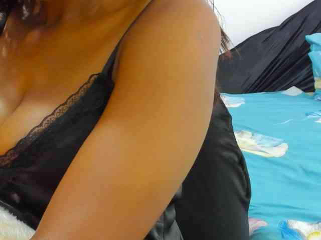 Belinda97 webcam