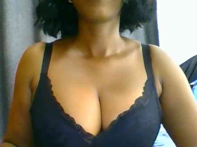 Belinda97 webcam