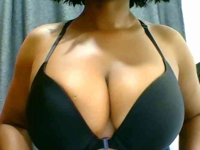 Belinda97 webcam