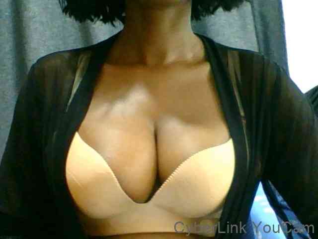 Belinda97 webcam