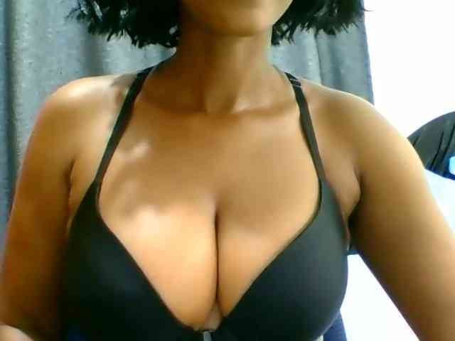 Belinda97 webcam