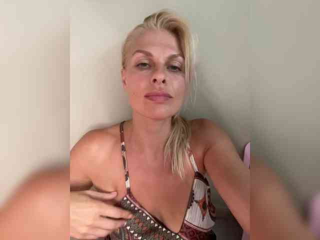online live sex webcam Darini69