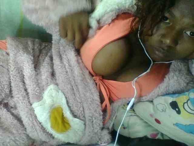 Kaysha12 webcam