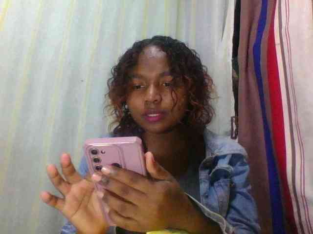 Kaysha12 webcam