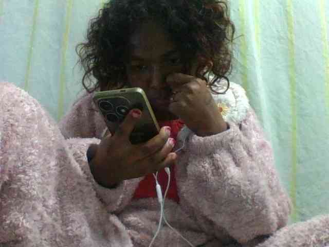 Kaysha12 webcam
