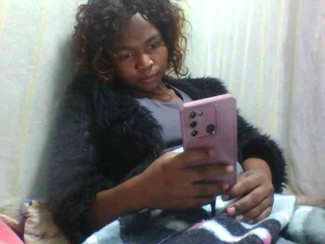 Kaysha12 webcam