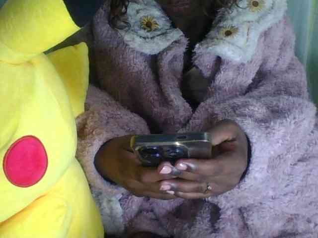 Kaysha12 webcam