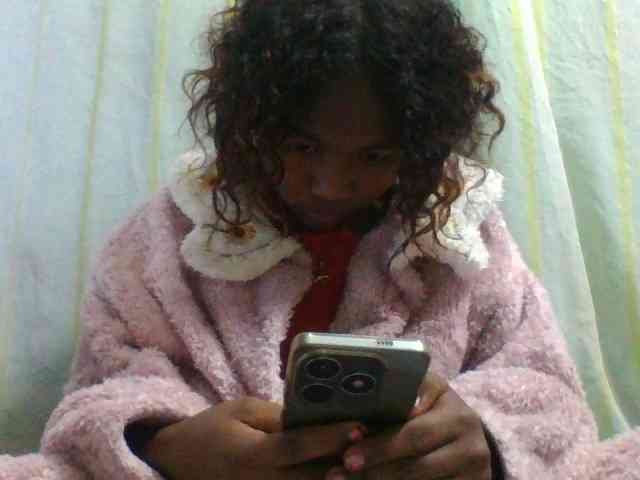 Kaysha12 webcam