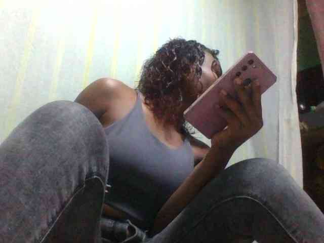 Kaysha12 webcam