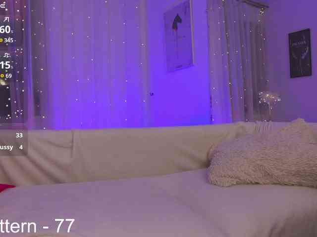 chloennaked webcam