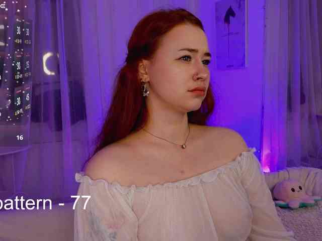 chloennaked webcam