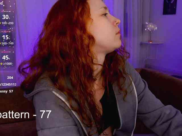 chloennaked webcam