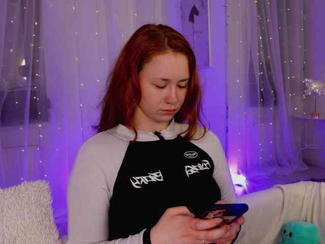 chloennaked webcam