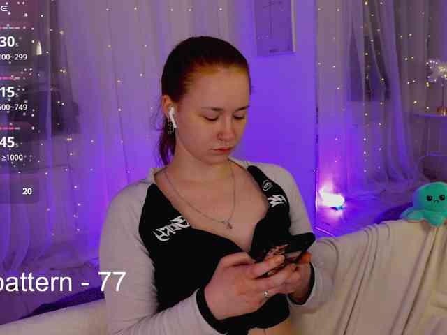 chloennaked webcam