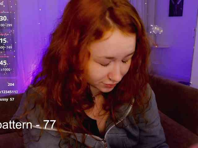 chloennaked webcam