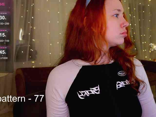 chloennaked webcam