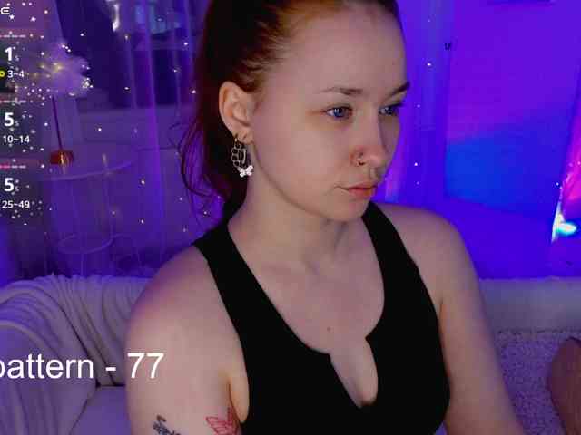 chloennaked webcam