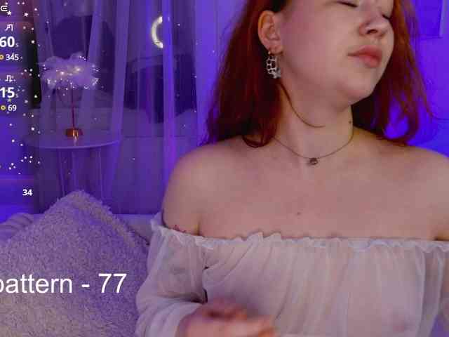 chloennaked webcam