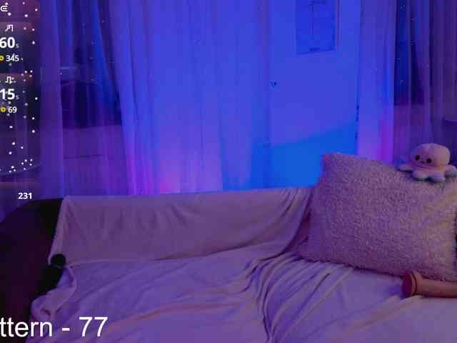 chloennaked webcam