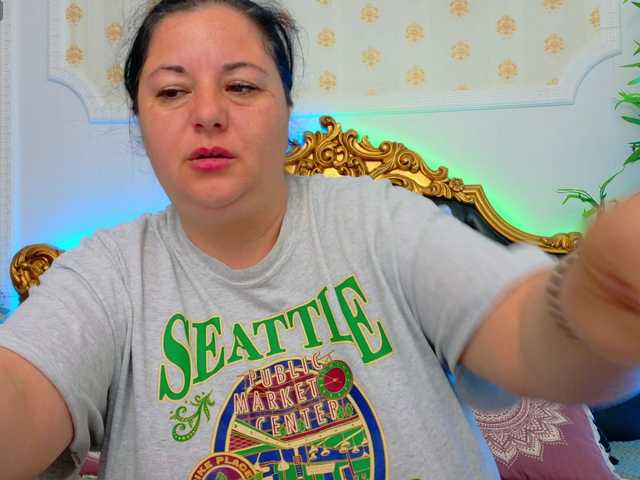 AleshaArabic's BongaCams show and profile