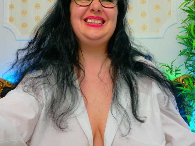 AleshaArabic's BongaCams show and profile