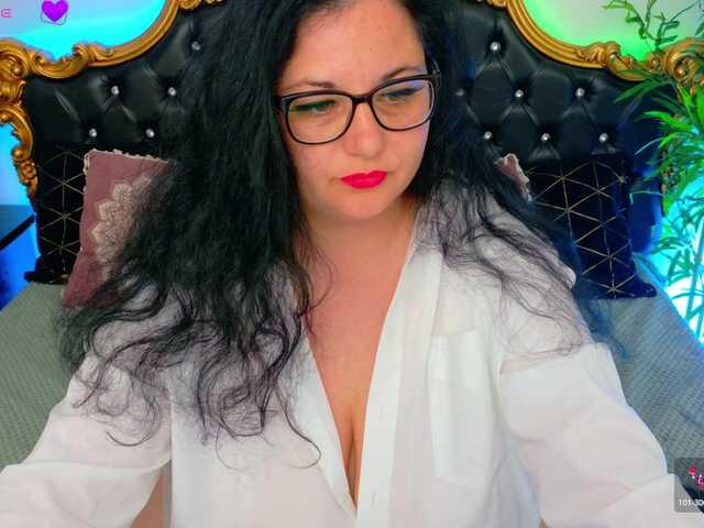 AleshaArabic's BongaCams show and profile