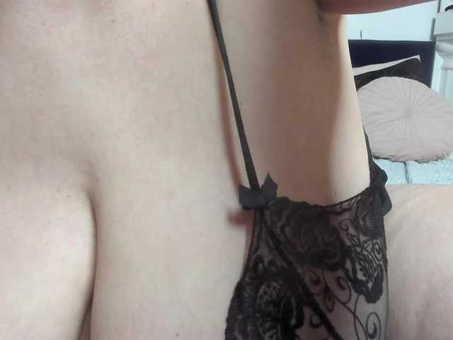 AleshaArabic's BongaCams show and profile