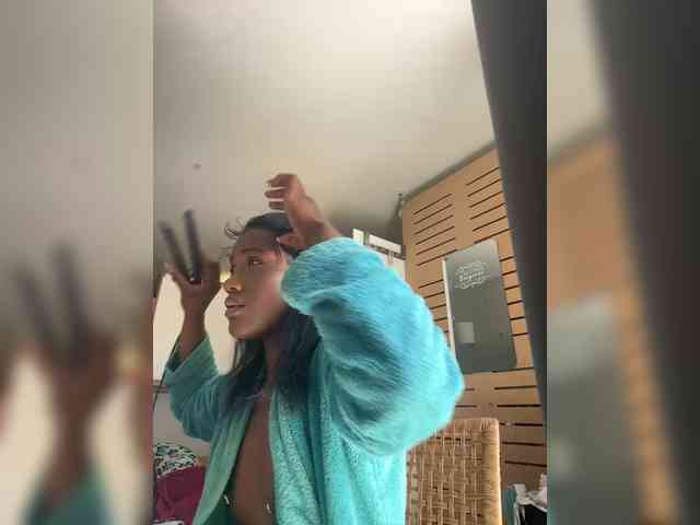 GoddesShantyLili webcam