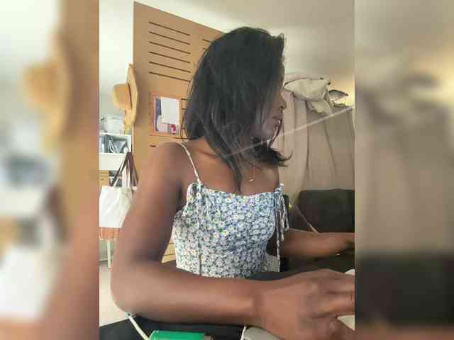 GoddesShantyLili webcam