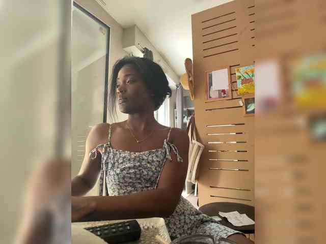 GoddesShantyLili webcam