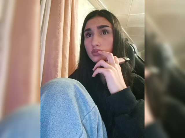 ConnieSmile's BongaCams show and profile