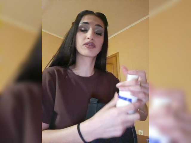 ConnieSmile's BongaCams show and profile