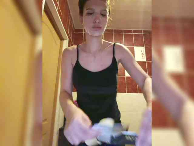 ConnieSmile webcam