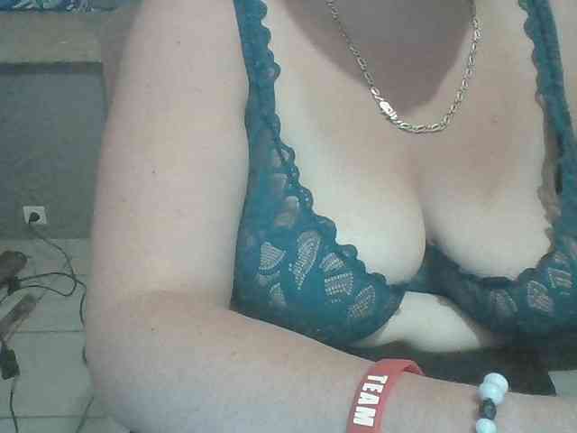SexyGrosSeins00 webcam