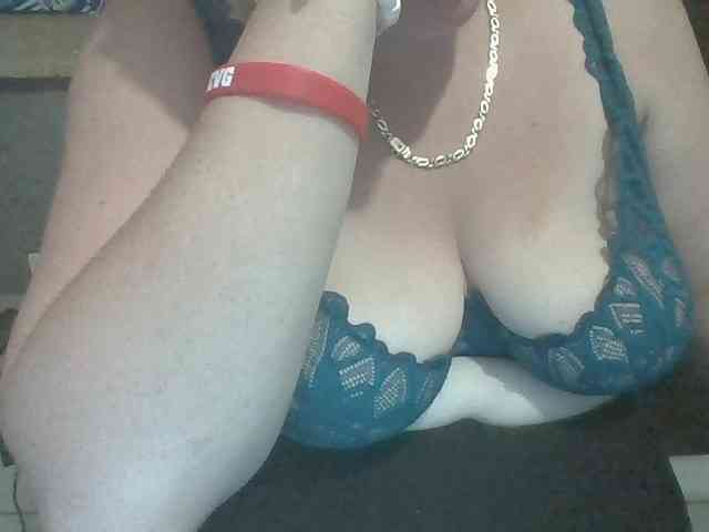 SexyGrosSeins00 webcam