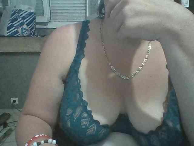 SexyGrosSeins00 webcam