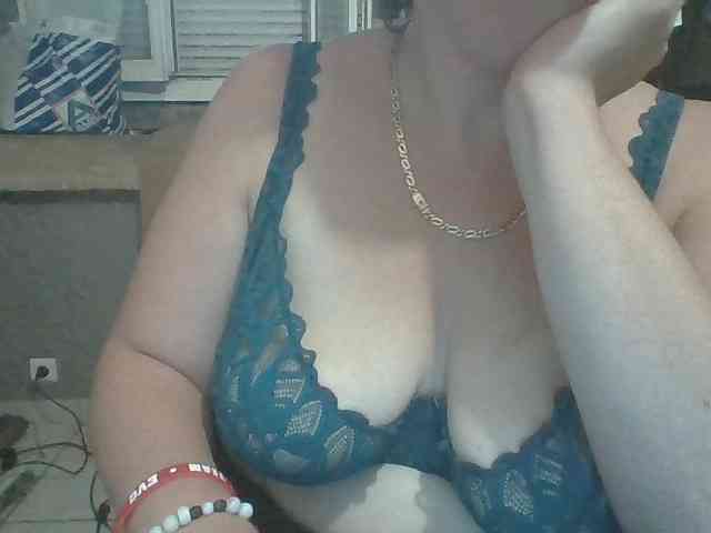 SexyGrosSeins00 webcam