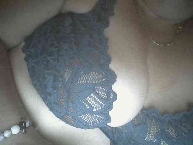 SexyGrosSeins00 webcam