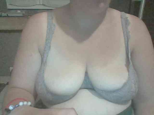 SexyGrosSeins00 webcam