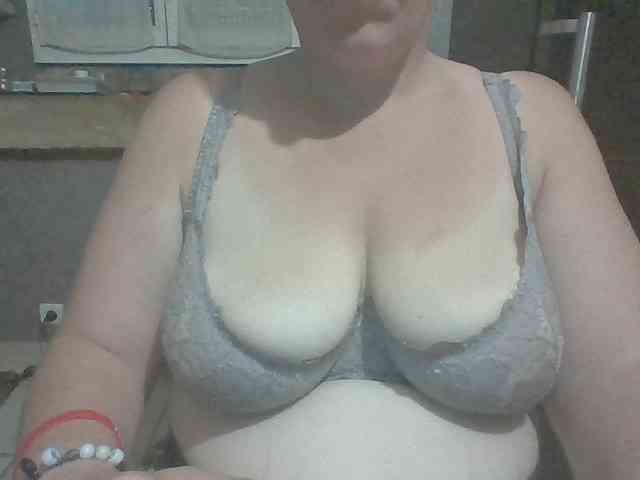 SexyGrosSeins00 webcam